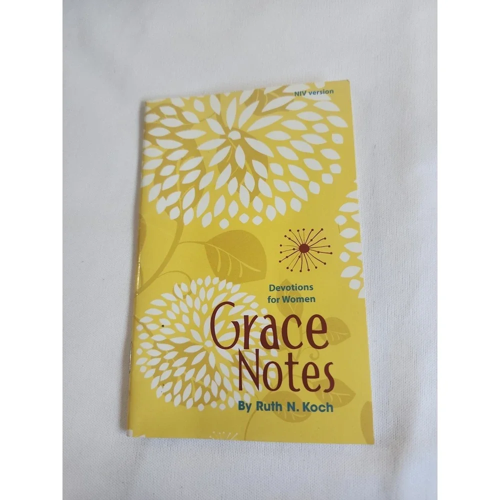 Lot Of 5 Devotional‎ Books God's Little Devotional Book for Moms & 4 More